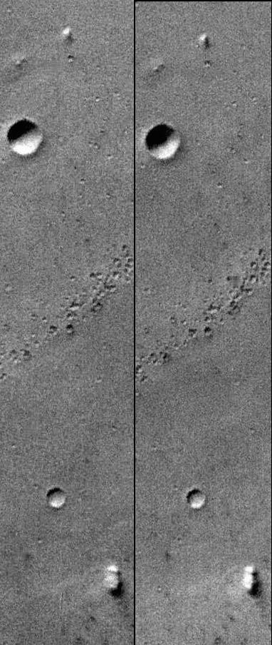 Stereo of Landing site all the way to Southeast Knob, left and right images